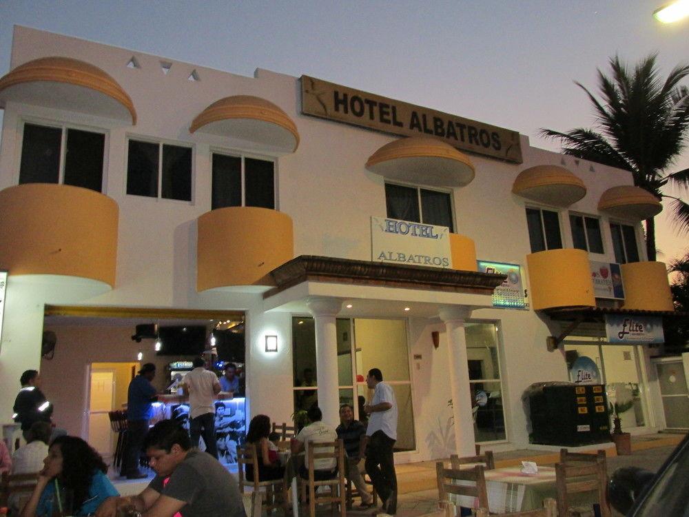 Hotel Albatros Manzanillo Exterior photo